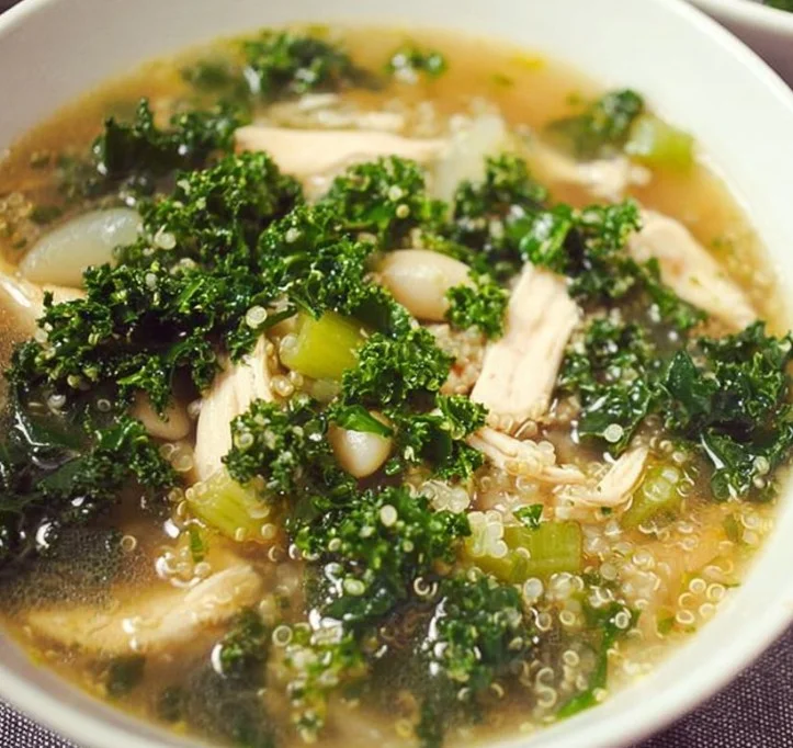 Hearty & Healthy: Slow Cooker Quinoa Chicken Kale Soup Recipe